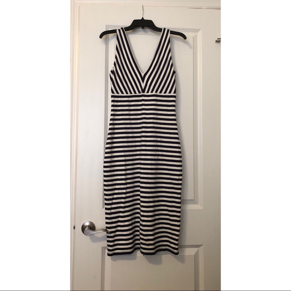 NWT Cupcakes and Cashmere Navy&White Midi Dress